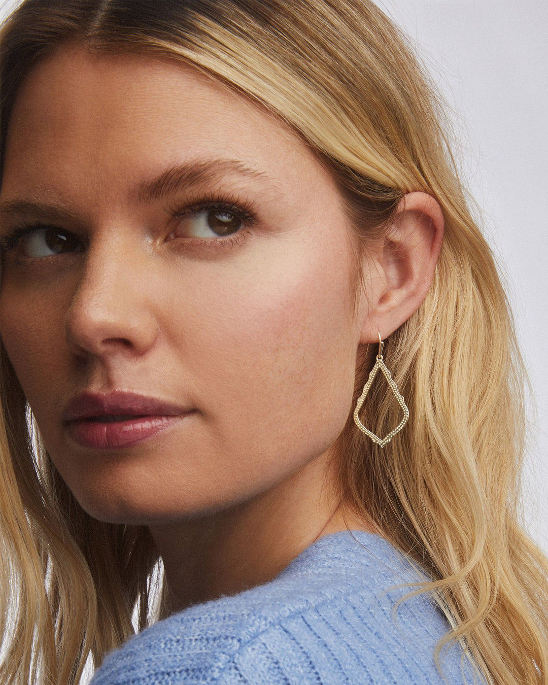 SOPHIA EARRING, GOLD