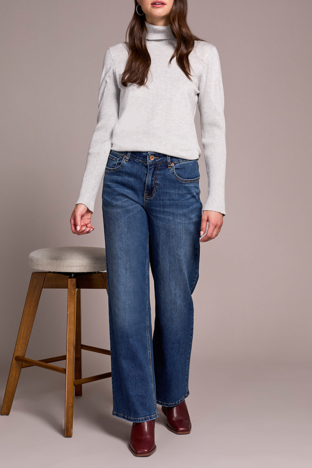 SOPHIA CURVY HUGGING WIDE JEANS - ANTIQUE BLUE