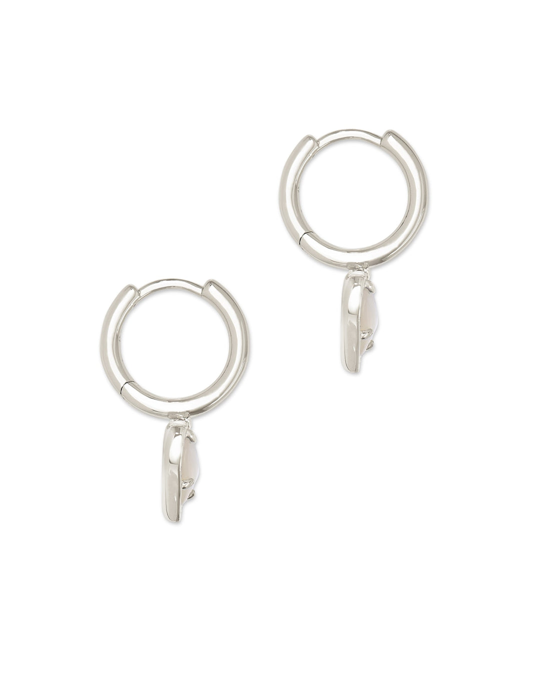 KENDRA SCOTT ARI HEART HUGGIE EARRINGS - RHODIUM IVORY MOP