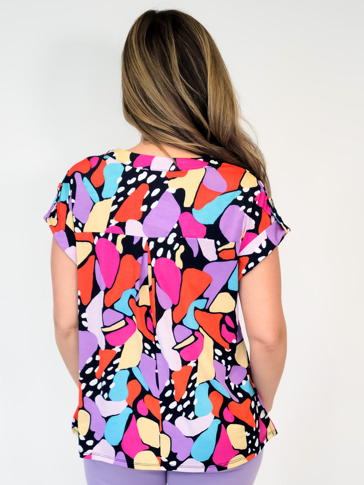 DEAR SCARLETT STRETCHY LIZ TOP WITH SHORT SLEEVES - NAVY ABSTRACT