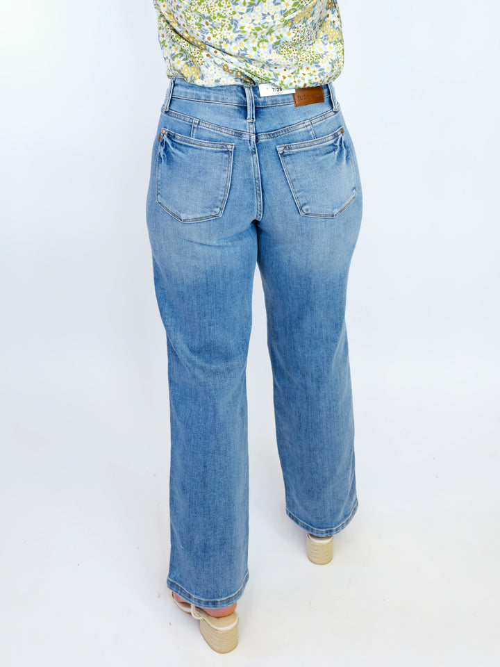 JUDY BLUE MR TUMMY CONTROL STRAIGHT JEANS - VINTAGE MED - 31" INSEAM