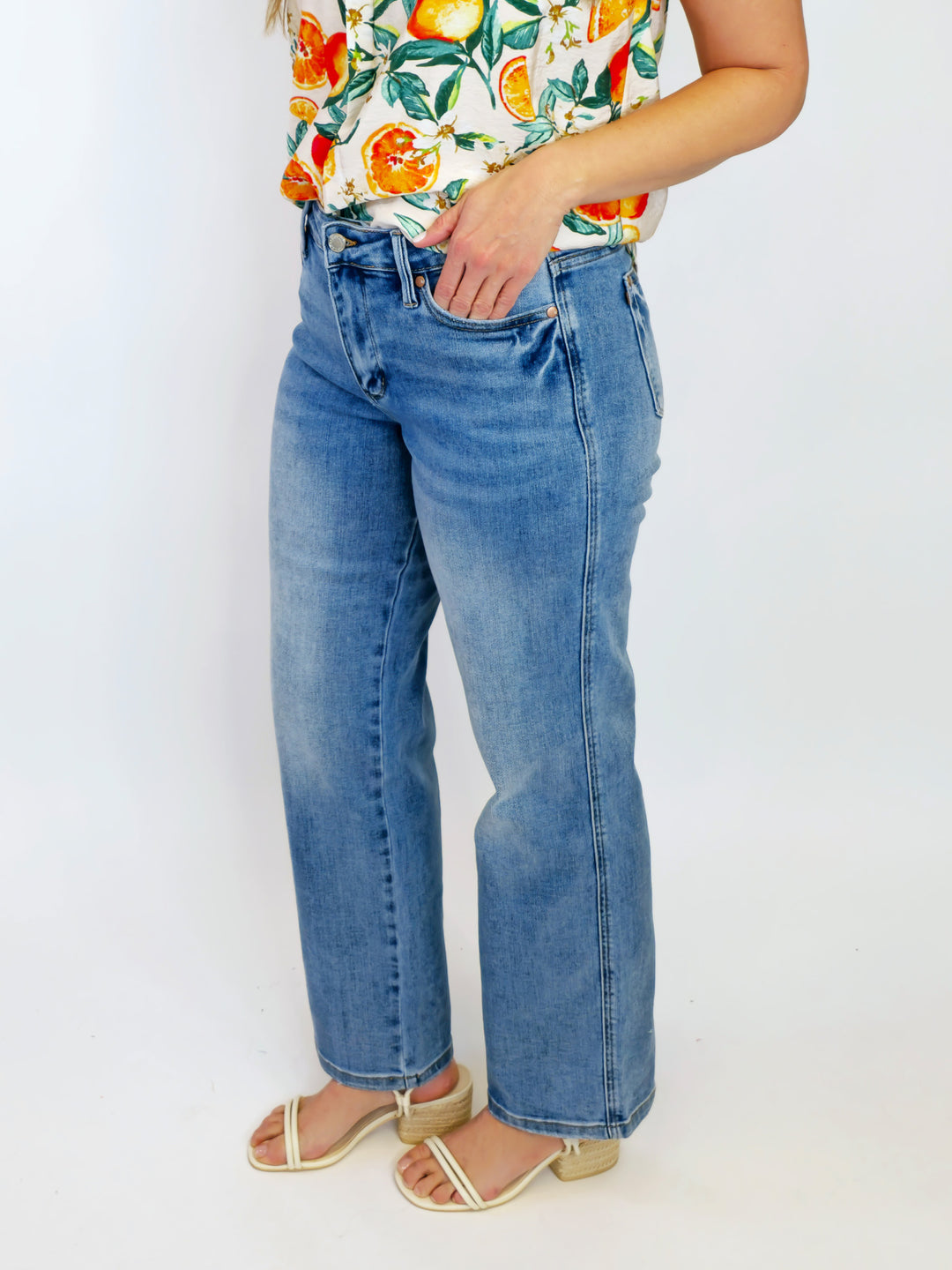 JUDY BLUE MR TUMMY CONTROL STRAIGHT JEANS - VINTAGE MED - 31" INSEAM