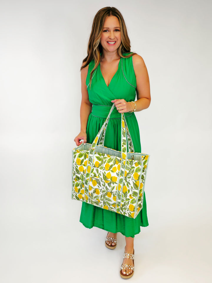 SOLID V-NECK WRAP MIDI DRESS W/TRIM DETAIL - KELLY GREEN
