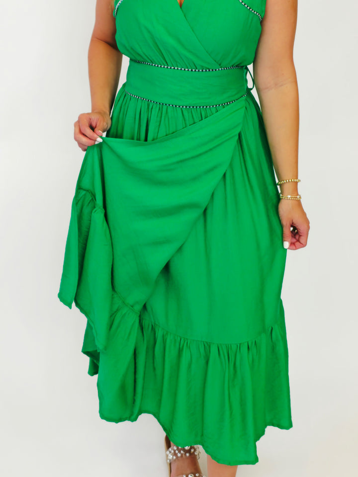 SOLID V-NECK WRAP MIDI DRESS W/TRIM DETAIL - KELLY GREEN