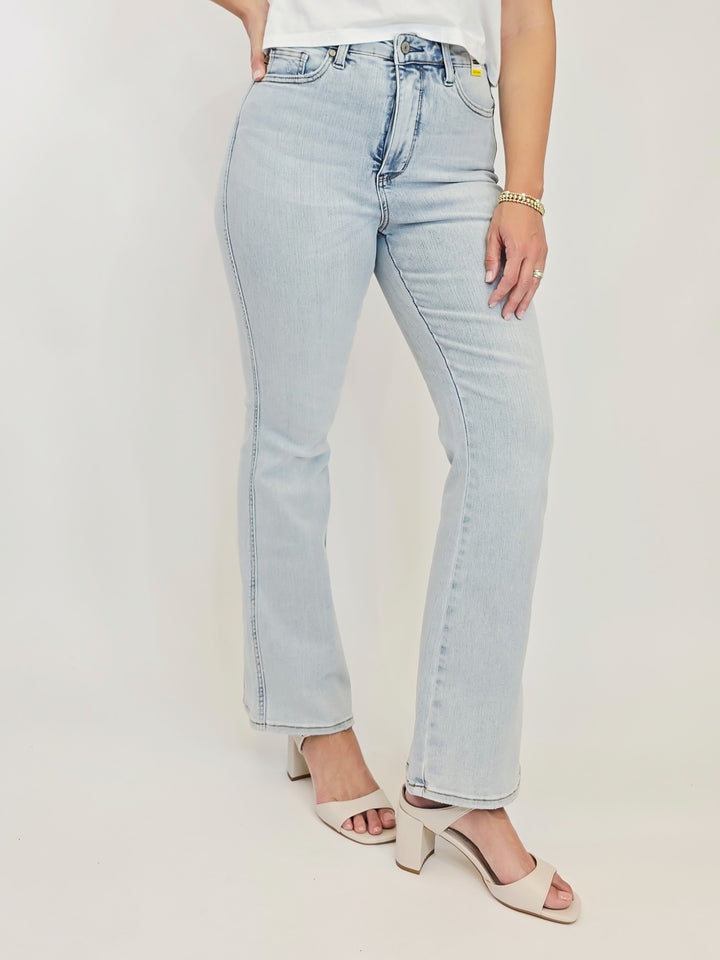 JUDY BLUE HW TUMMY CONTROL BOOTCUT JEANS - LIGHT - SHORT INSEAM 30"