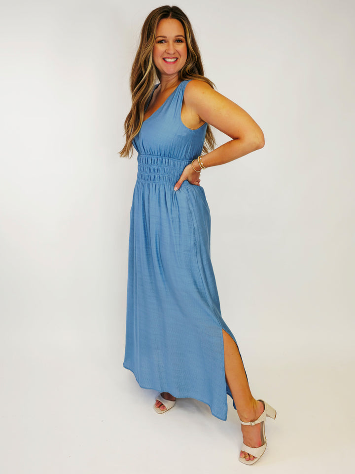 SLEEVELESS SOLID MAXI DRESS W/SMOCKED WAIST - BLUE