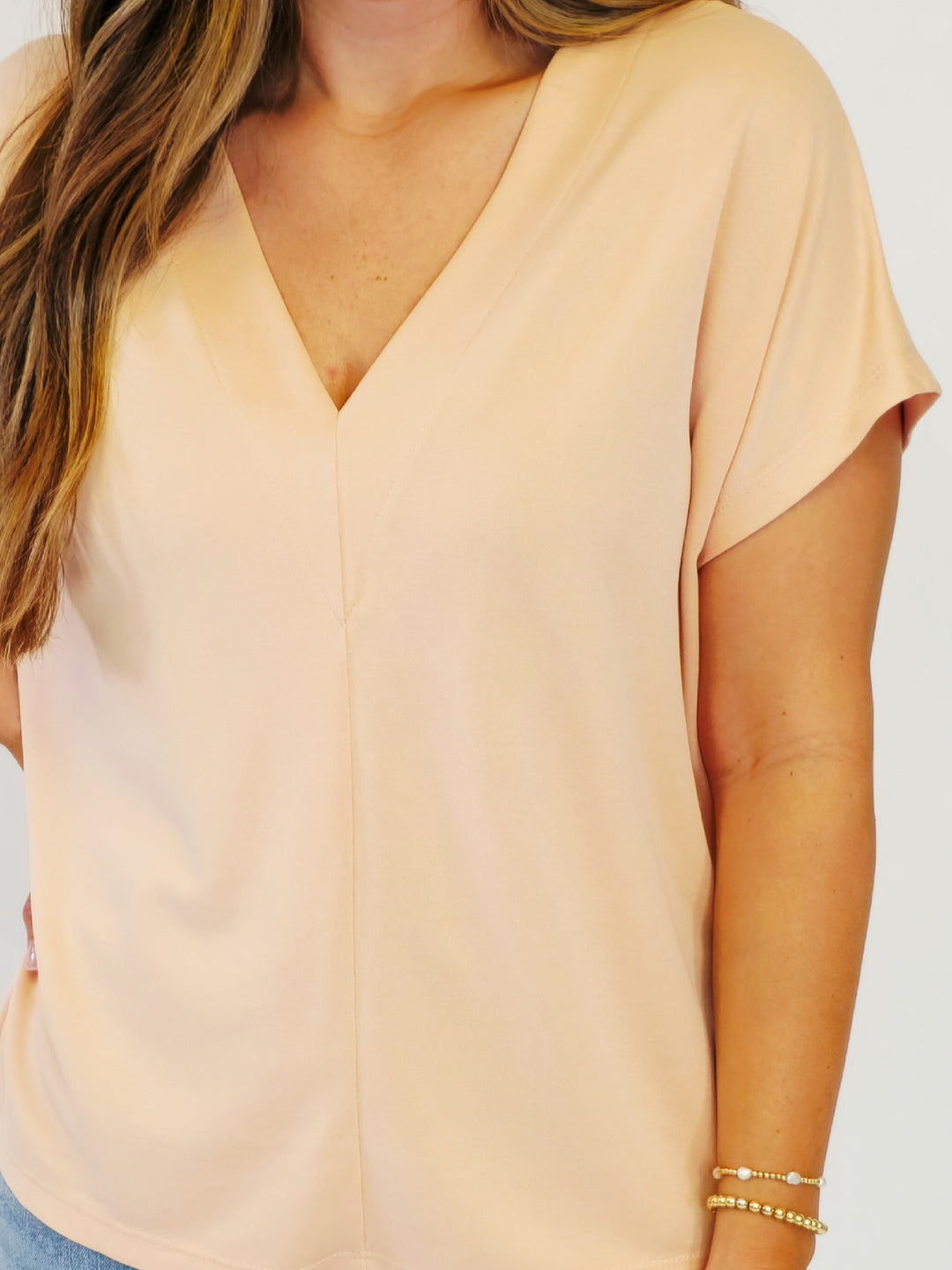 V-NECK MODAL SHORT SLEEVE TOP - PEACH