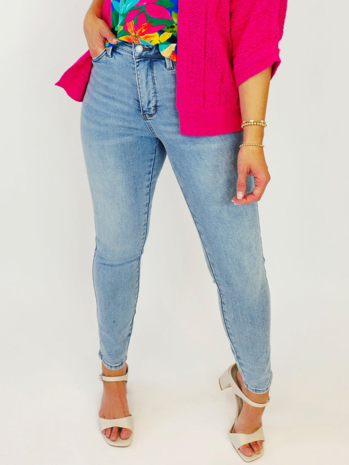 JUDY BLUE MR TUMMY CONTROL SKINNY JEANS - LIGHT VINTAGE - 29" INSEAM