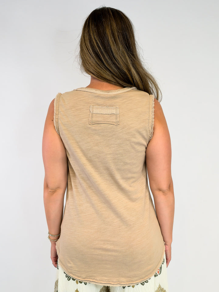 SOLID KNIT SLEEVELESS RAW EDGE TOP - TAUPE