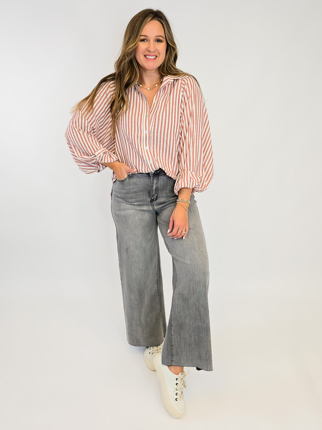 STRIPED BUTTON DOWN LOOSE FIT TOP - RED BEAN