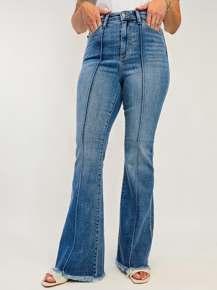 JUDY BLUE HW FRONT PINTUCK & FRAY HEM FLARE JEANS - MEDIUM WASH - 33" INSEAM