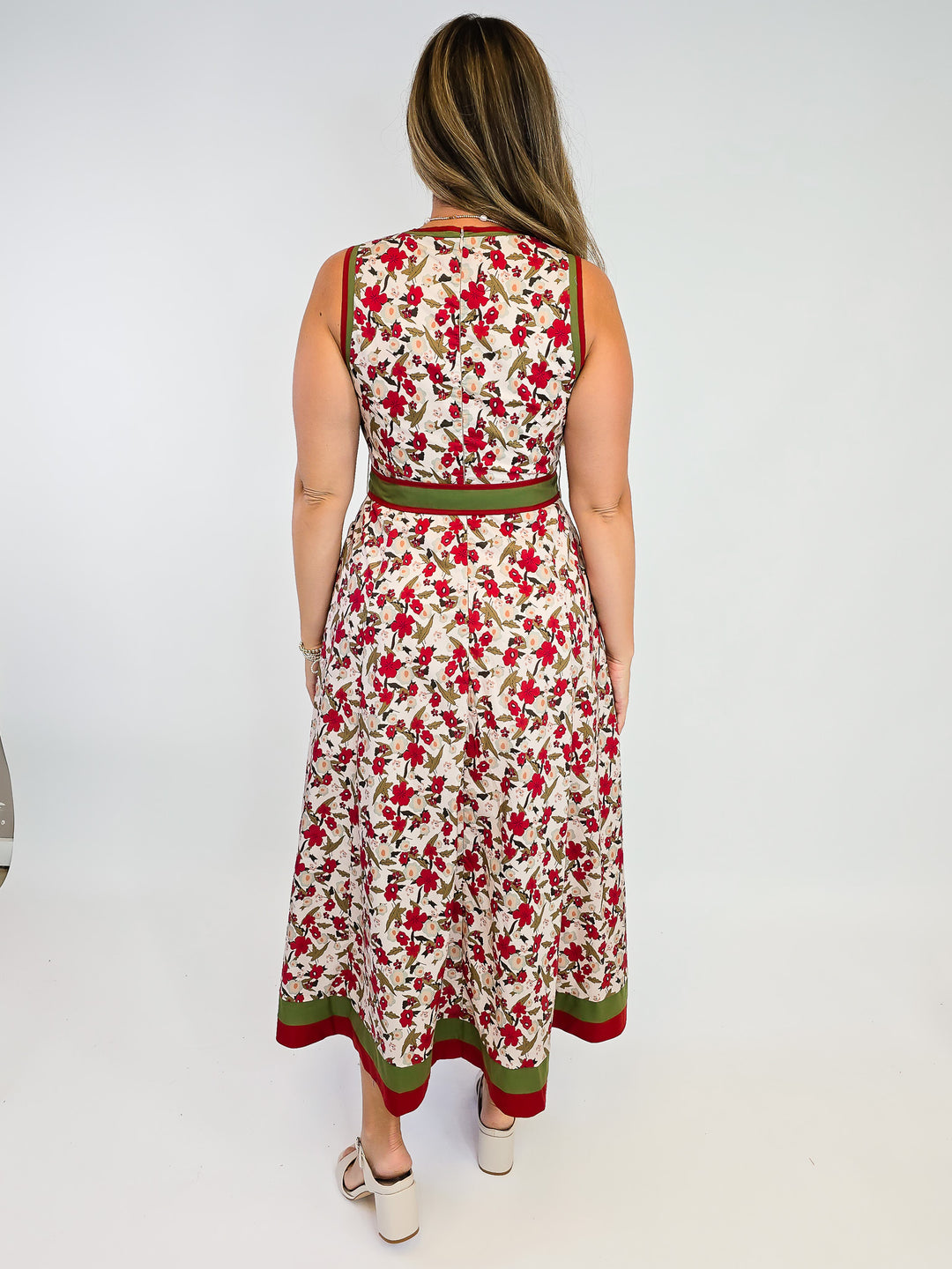 SLEEVELESS FLORAL PRINT MIDI DRESS W/BELT - ECRU