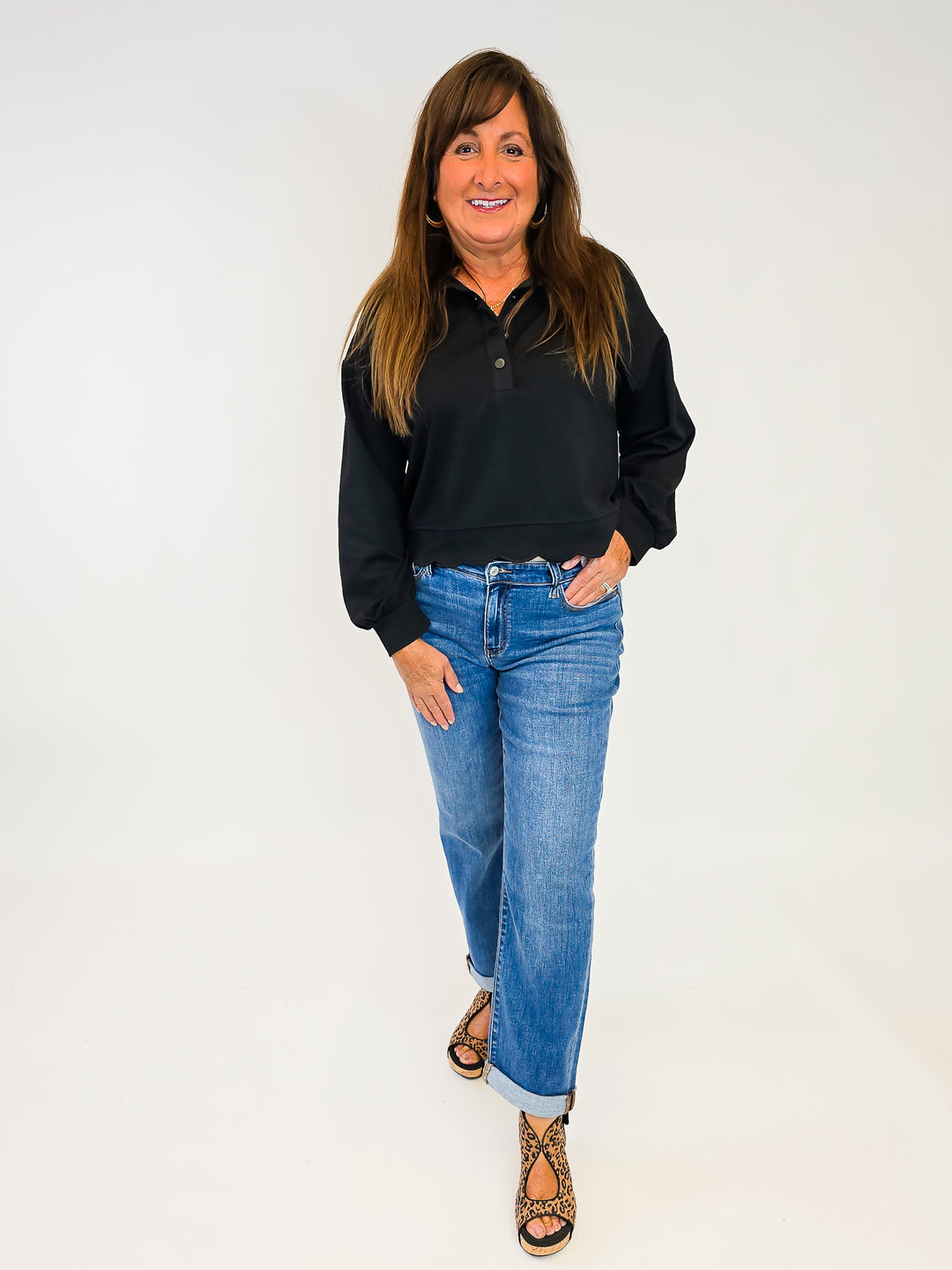 LONG SLEEVE SCALLOP HEM TOP - BLACK