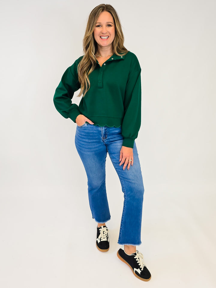 LONG SLEEVE SCALLOP HEM TOP - GREEN