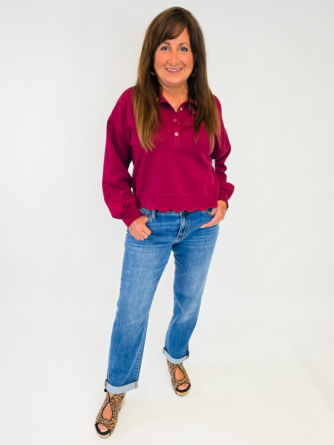 LONG SLEEVE SCALLOP HEM TOP - BURGUNDY