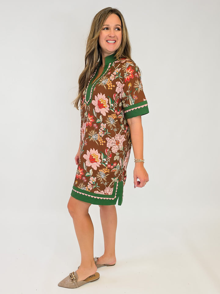 FLORAL PRINT SHORT DRESS W/CAFTAN NECK BAND - BROWN