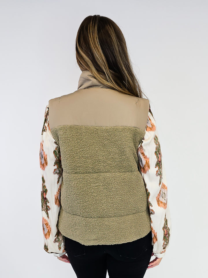 ZIP UP FLEECE VEST W/POLAR COLLAR - KHAKI