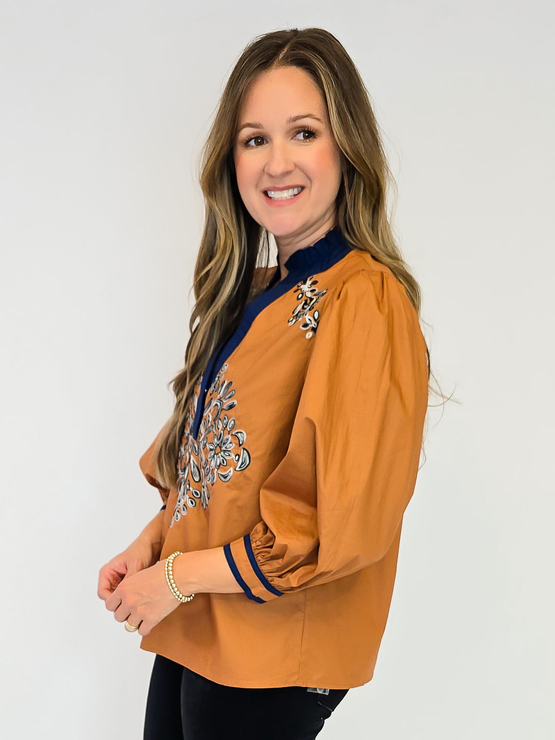 3/4 PUFF SLEEVE TOP W/CONTRAST TRIM SPLIT NECK TOP - CAMEL