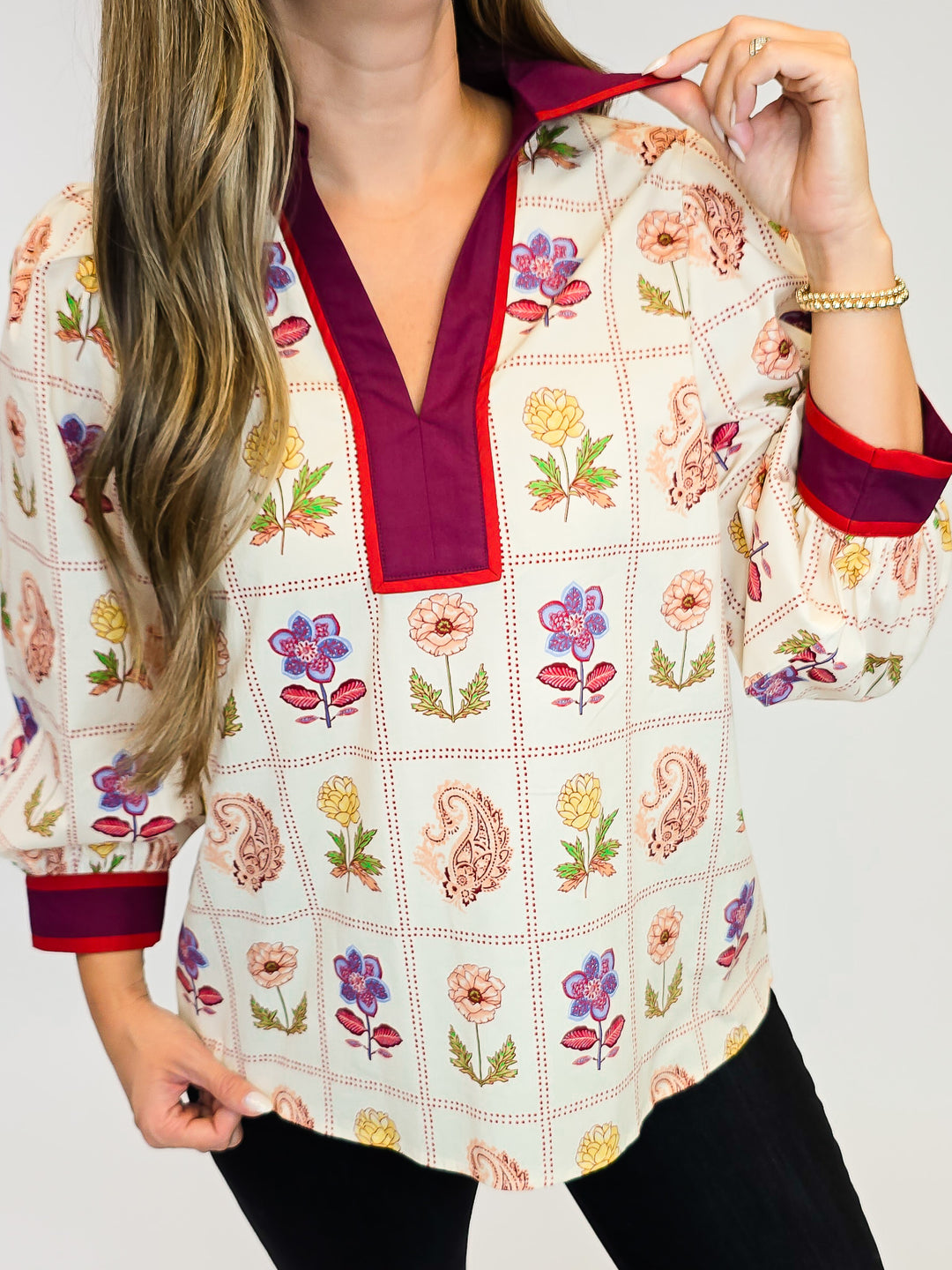 FLORAL PRINTED CONTRAST SPLIT NECK TOP - ECRU