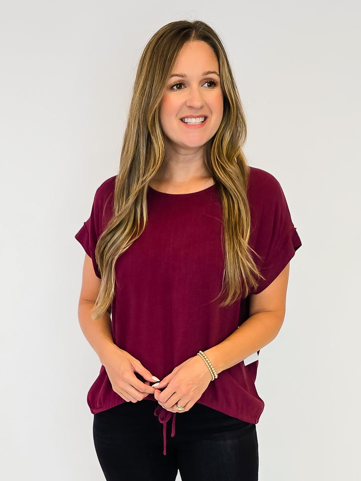 LINEN BLEND TOP W/ADJUSTABLE TIE HEM - MERLOT