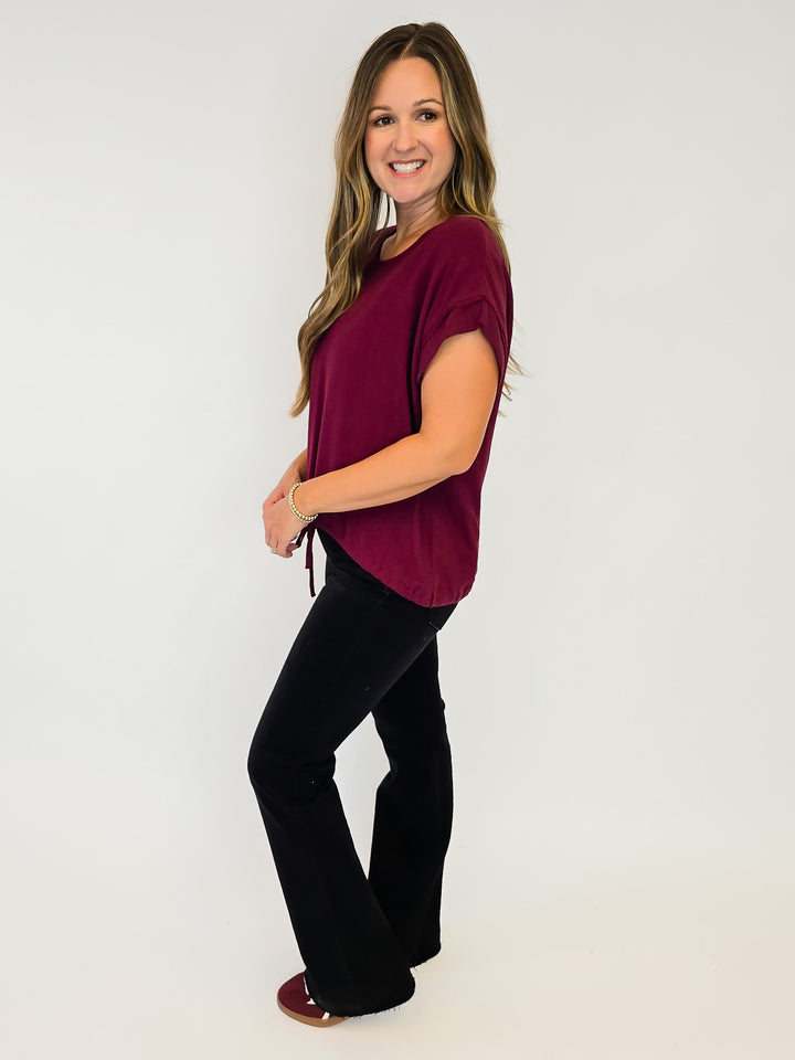 LINEN BLEND TOP W/ADJUSTABLE TIE HEM - MERLOT