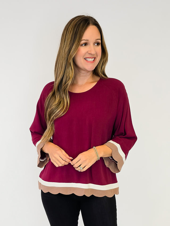 SCALLOPED HEM COLOR BLOCK TOP - MERLOT