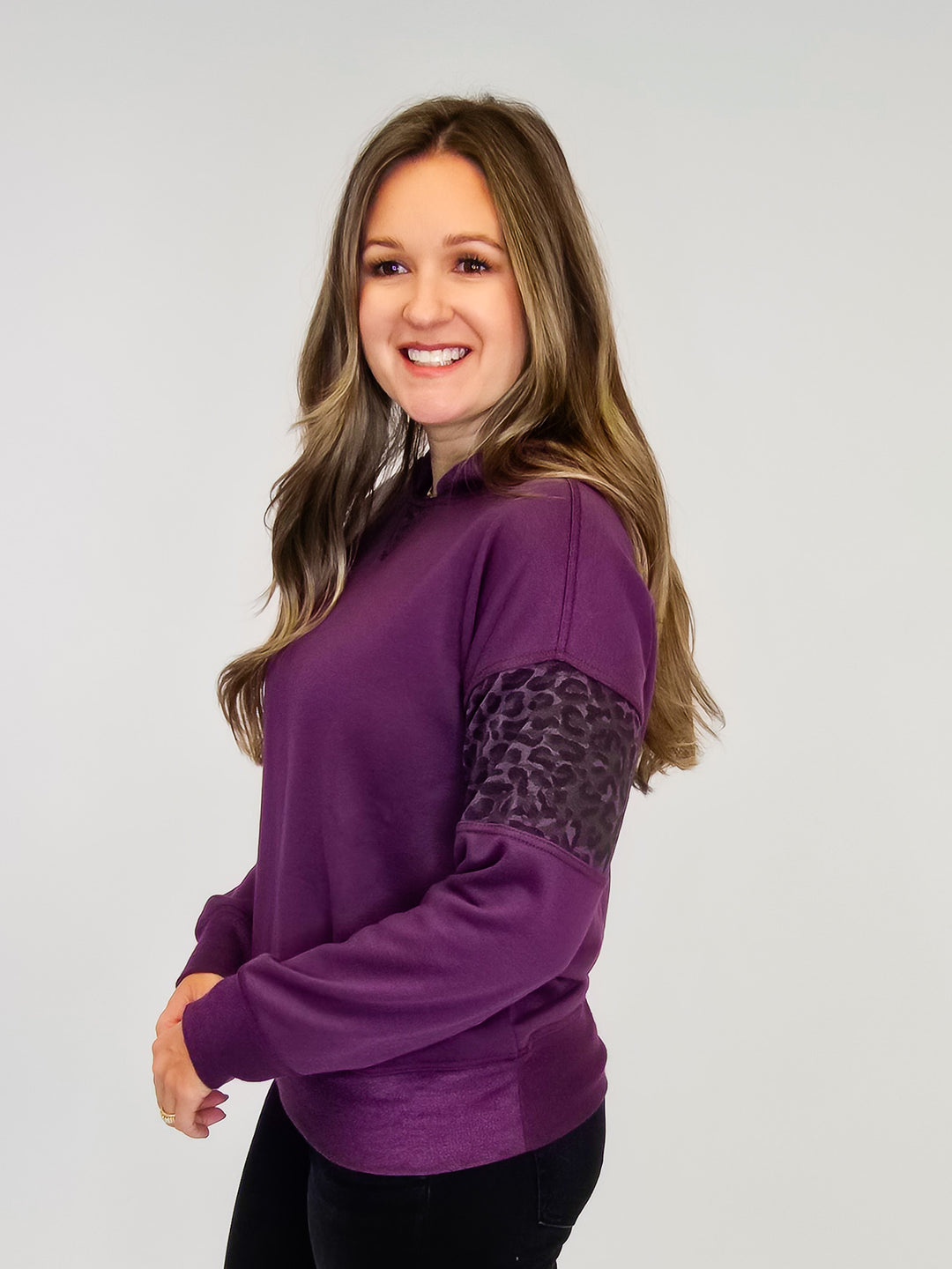 FRENCH TERRY AND ANIMAL PRINT MIX HOODIE - PLUM