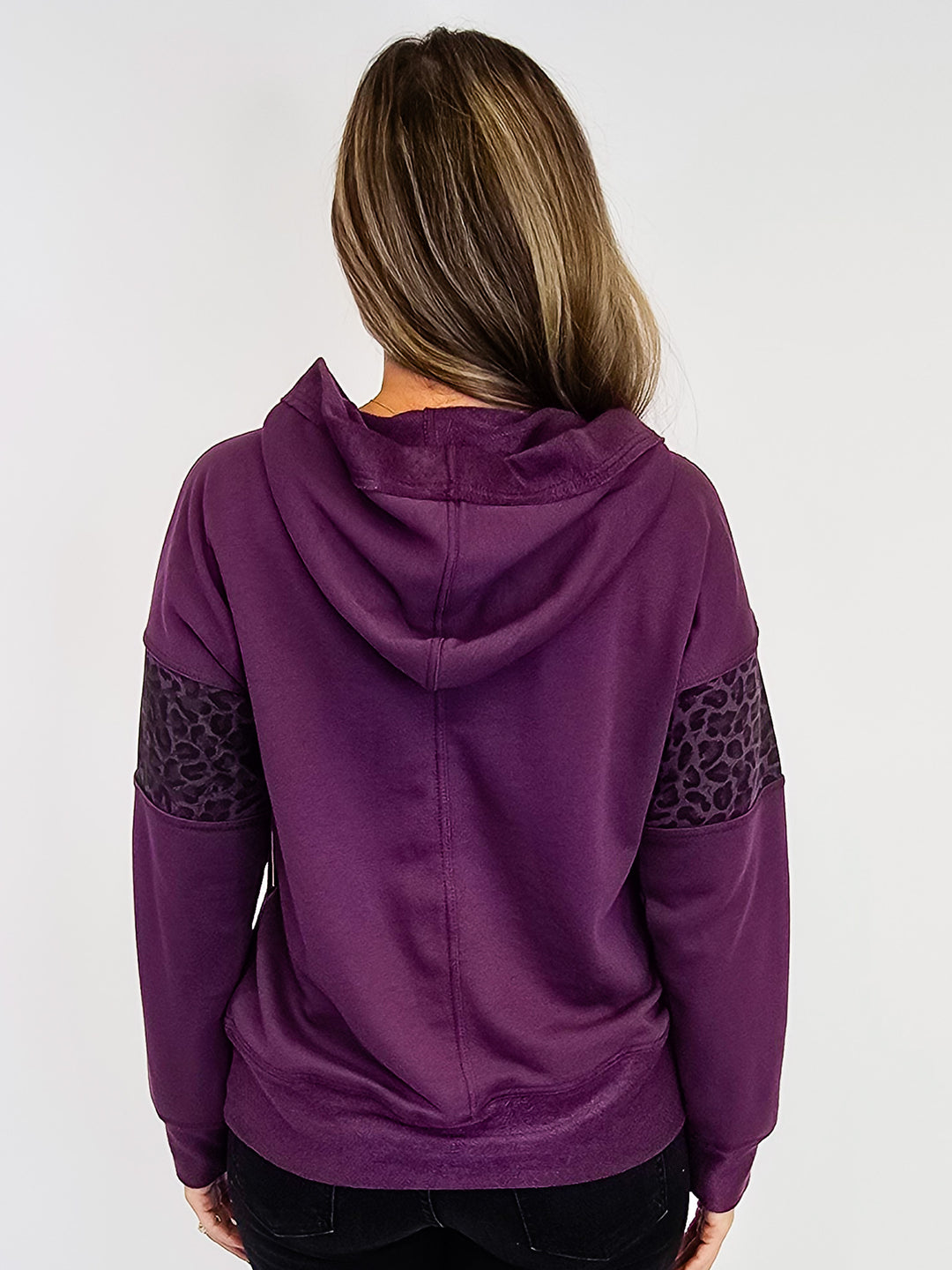 FRENCH TERRY AND ANIMAL PRINT MIX HOODIE - PLUM