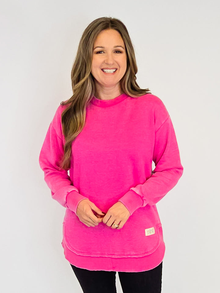 SOUTHERN COUTURE COMFY ROUND HERE TOP - PINK