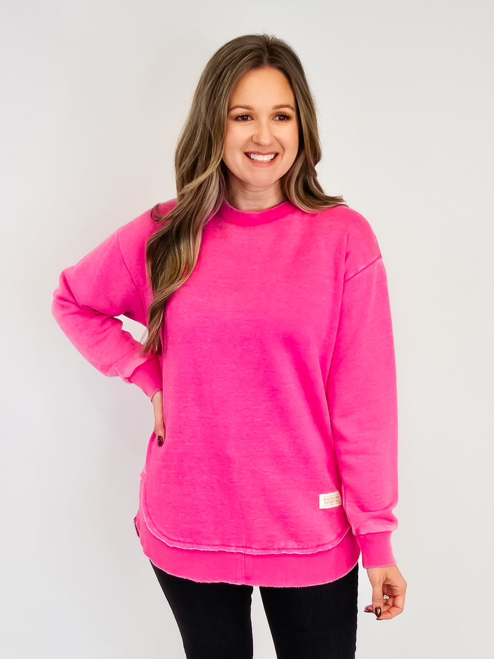 SOUTHERN COUTURE COMFY ROUND HERE TOP - PINK