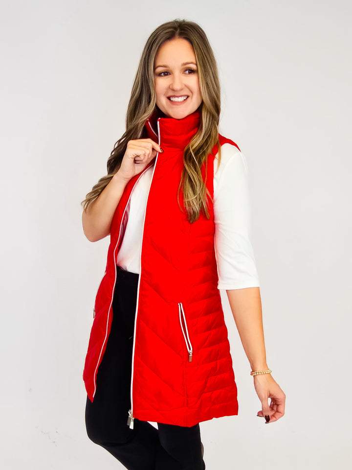 ANORAK CHEVRON QUILTED PACKABLE PUFF VEST W/BAG - FLAMING RED