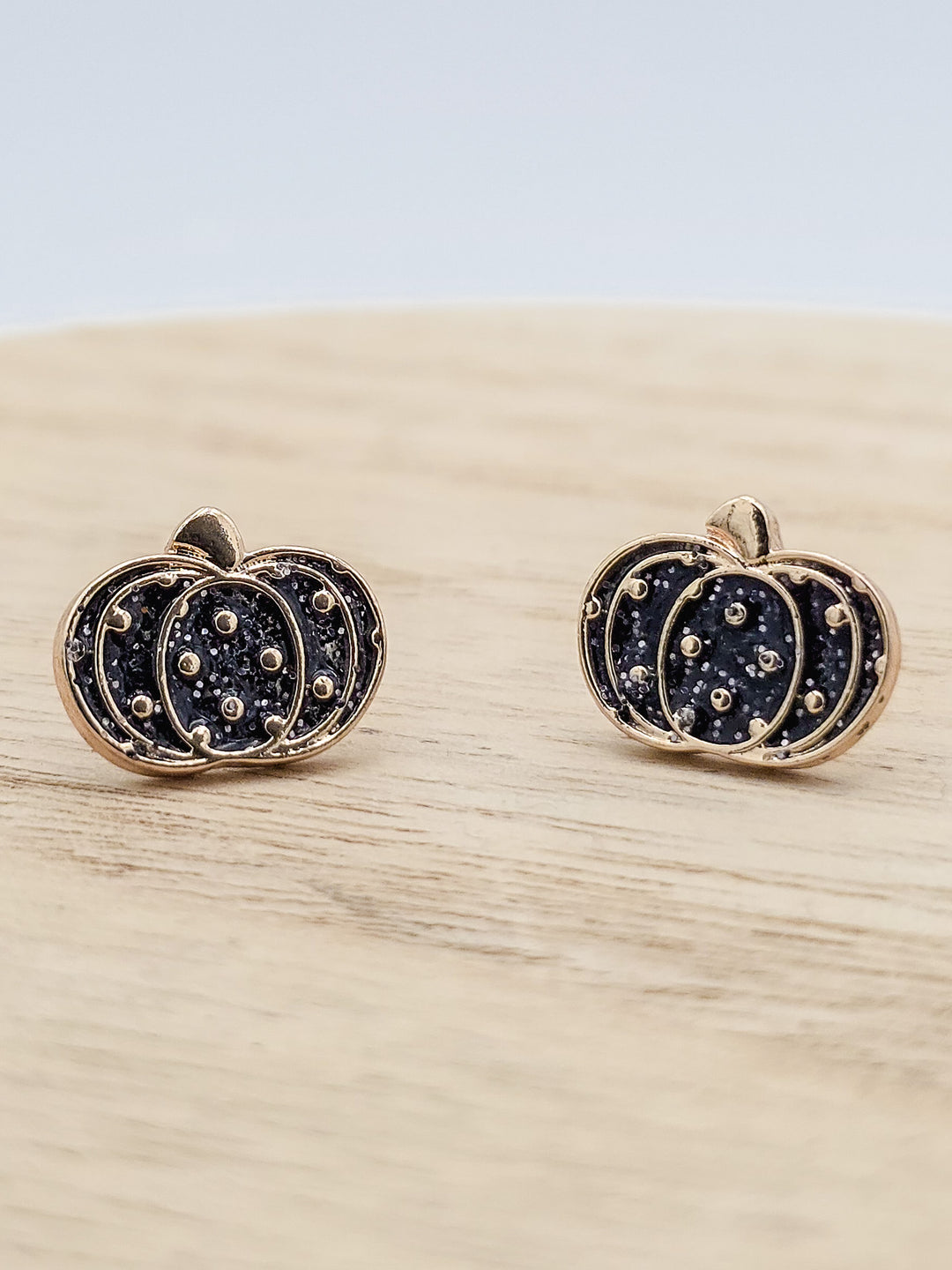 0.25" CUTE PUMPKIN STUD EARRINGS, BLACK
