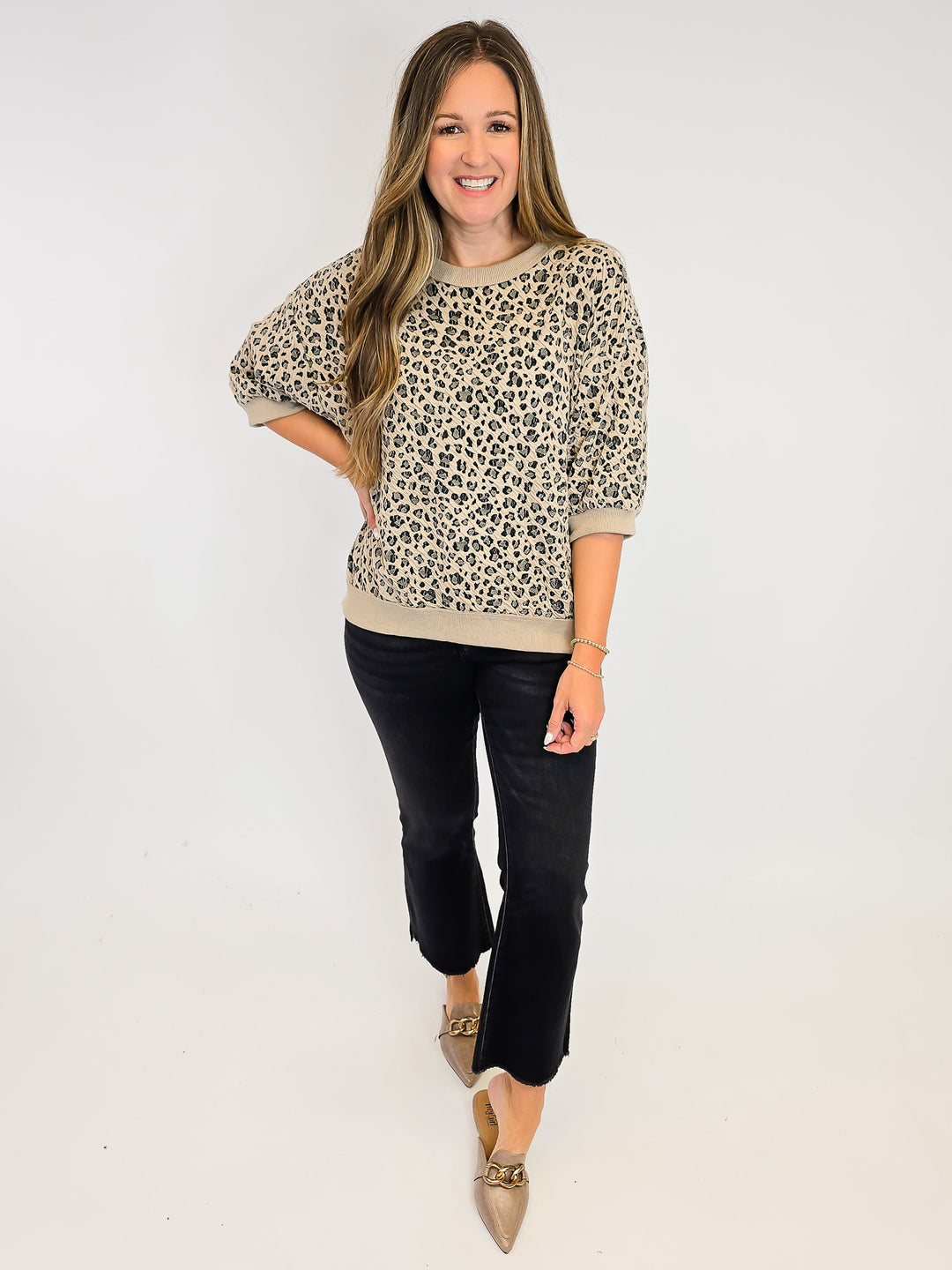 LEOPARD KNIT PUFF SLEEVE SWEATSHIRT - STONE