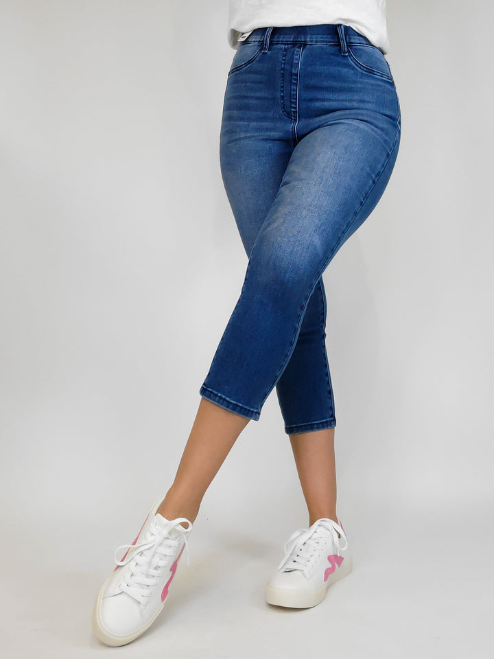 JUDY BLUE HIGH RISE PULL ON SKINNY CAPRI COOL DENIM - MED WASH