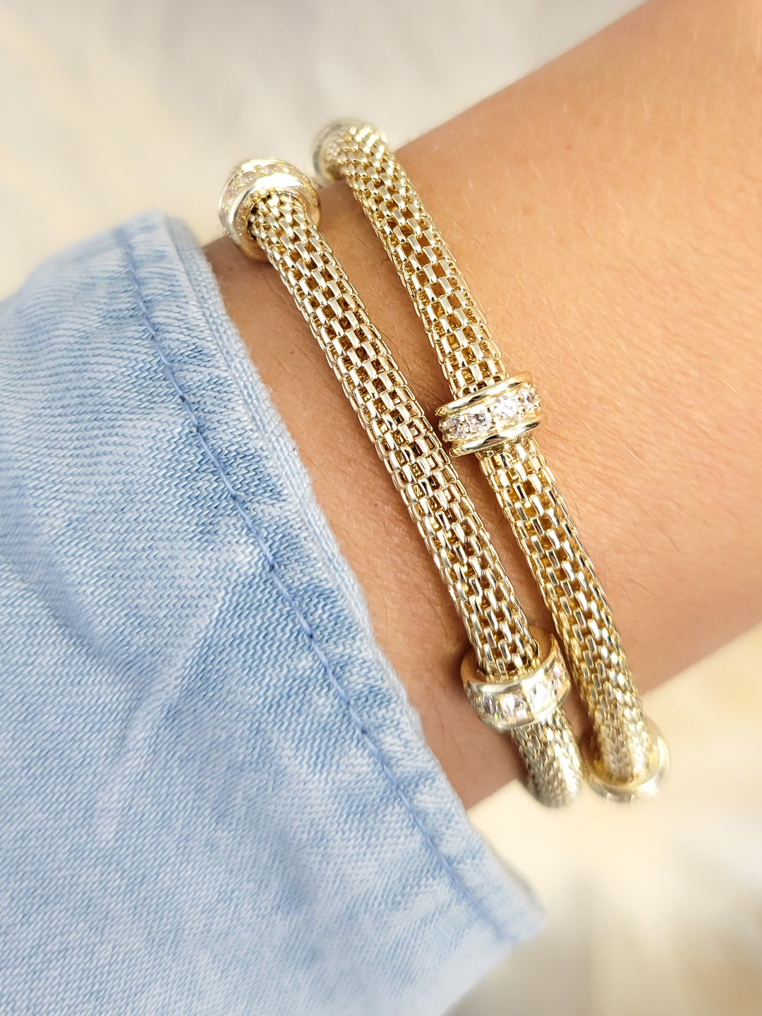 GOLD SNAKE LINK MAGNETIC BRACELET