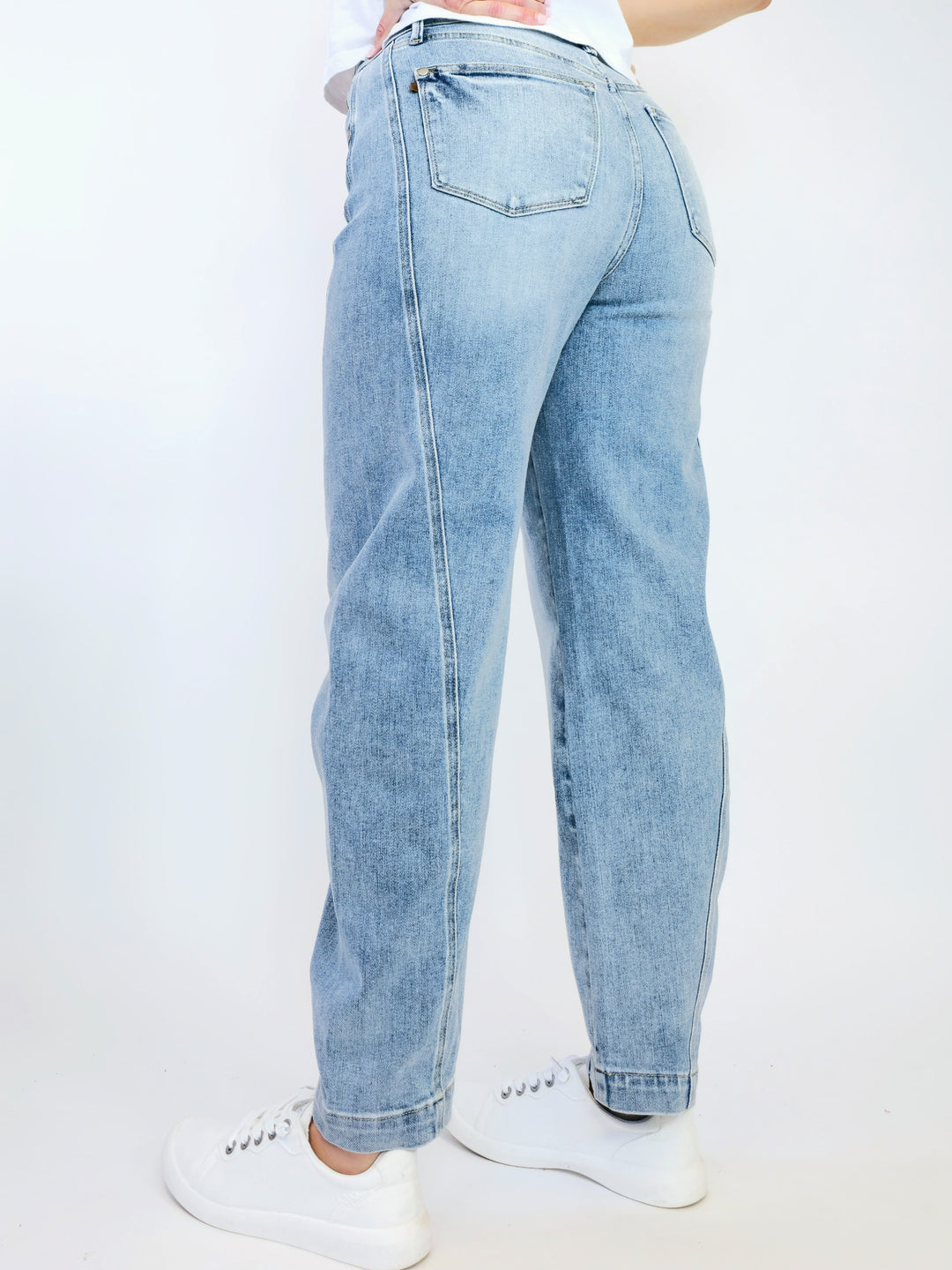 JUDY BLUE HW SIDE PANEL BARREL LEG JEANS - MEDIUM -29" INSEAM