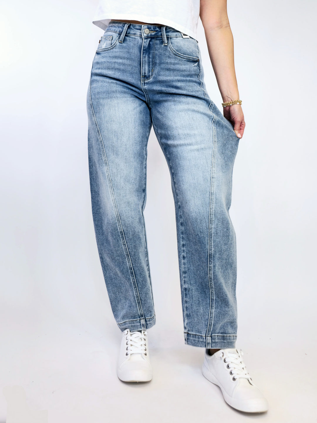 JUDY BLUE HW SIDE PANEL BARREL LEG JEANS - MEDIUM -29" INSEAM