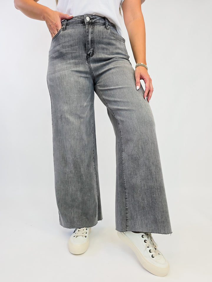 SOFT WASHED STRETCH DENIM WIDE LEG PANTS - BLACK DENIM