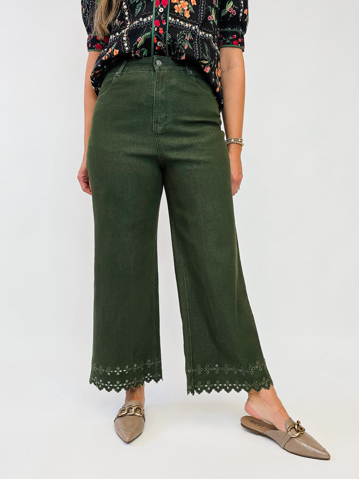 EMBROIDERED HEM ANKLE JEANS - OLIVE
