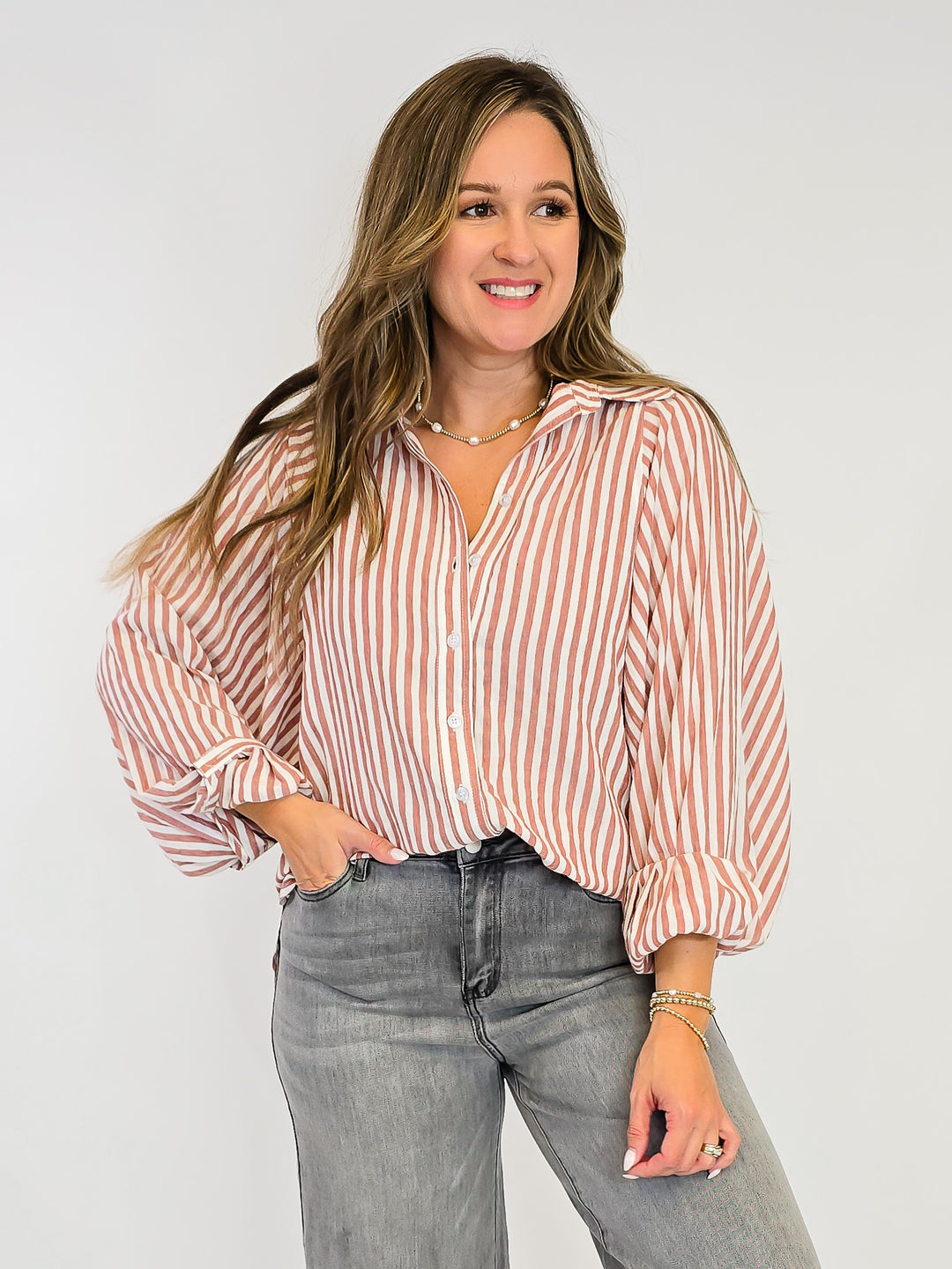 STRIPED BUTTON DOWN LOOSE FIT TOP - RED BEAN