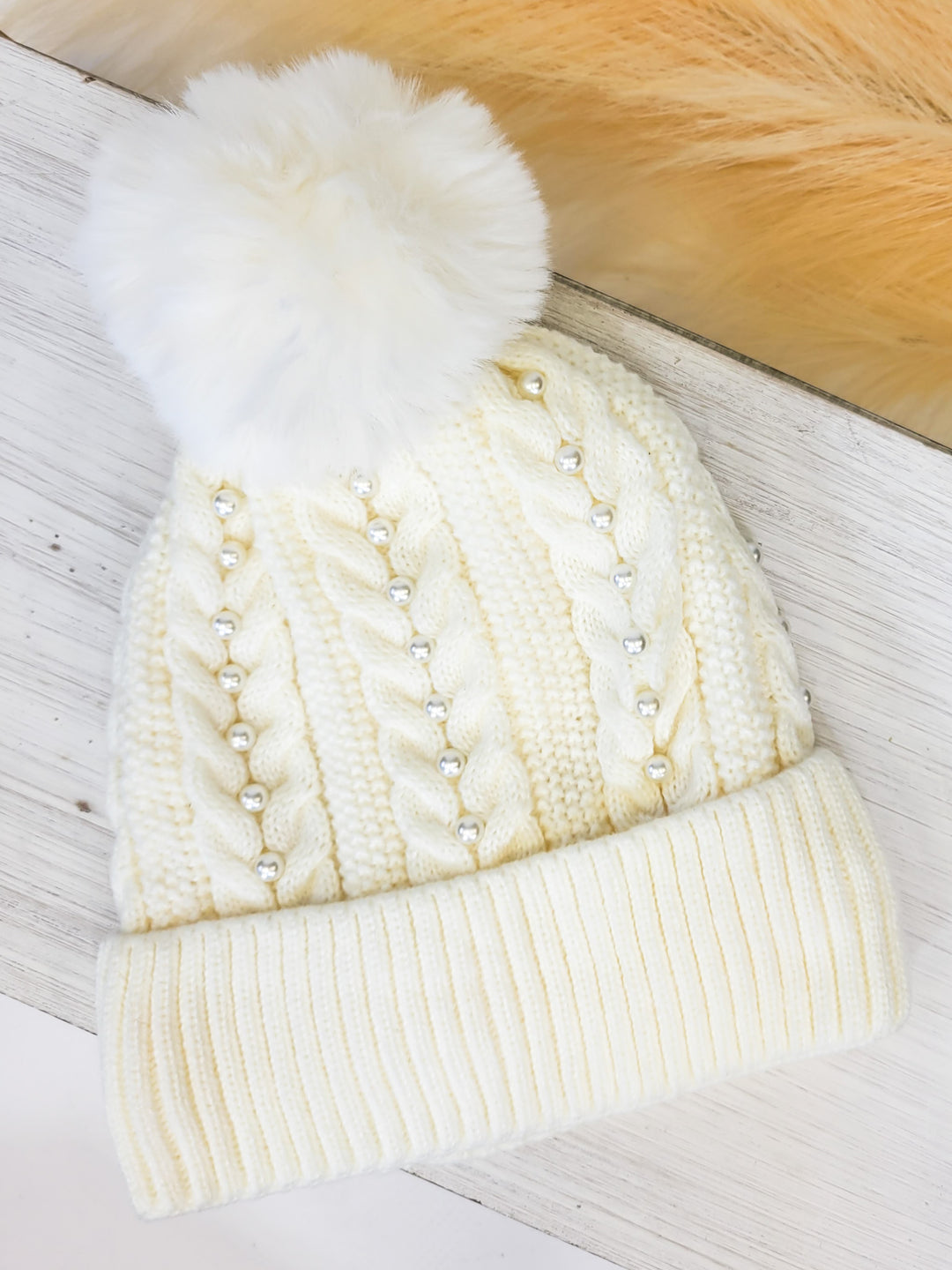 FUR LINING CABLE KNIT HAT W/PEARLS - IVORY