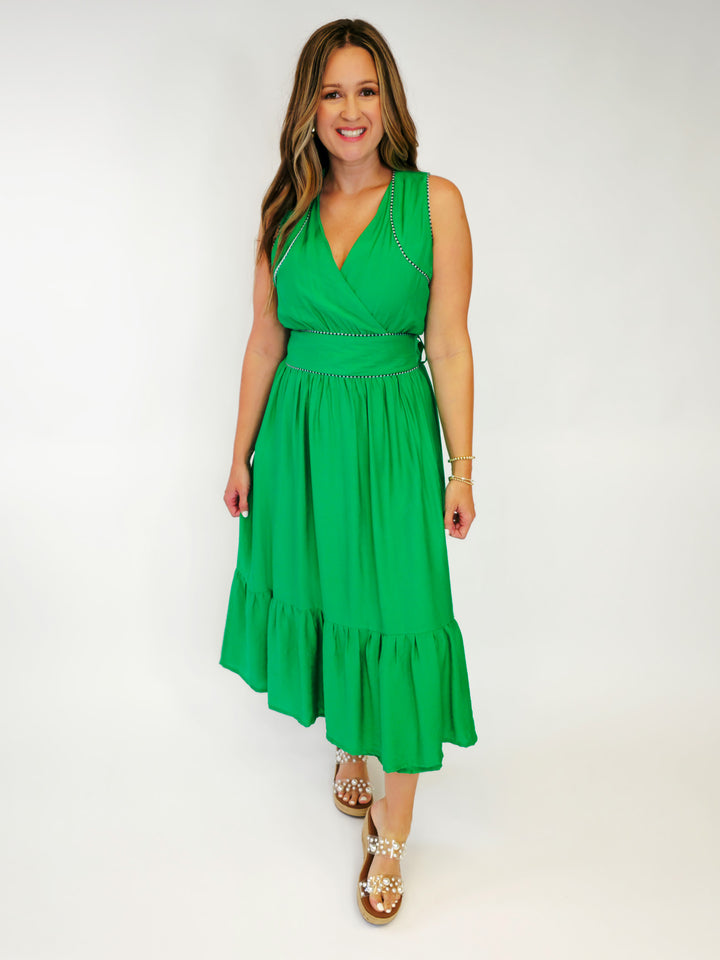 SOLID V-NECK WRAP MIDI DRESS W/TRIM DETAIL - KELLY GREEN