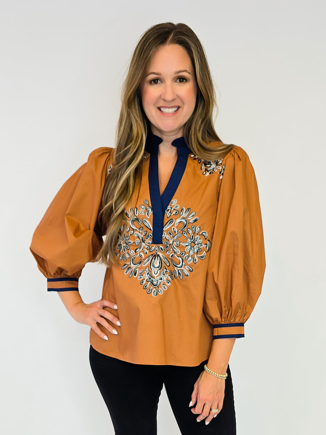 3/4 PUFF SLEEVE TOP W/CONTRAST TRIM SPLIT NECK TOP - CAMEL