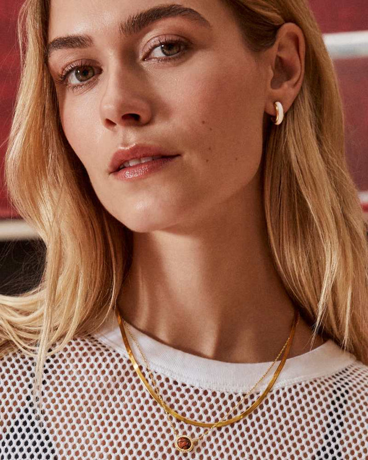 KENDRA SCOTT BASKETBALL SHORT PENDANT NECKLACE - GOLD ORANGE GOLDSTONE