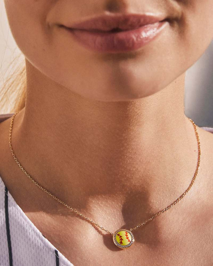 KENDRA SCOTT SOFTBALL SHORT PENDANT NECKLACE - GOLD CHARTREUSE MAGNESITE