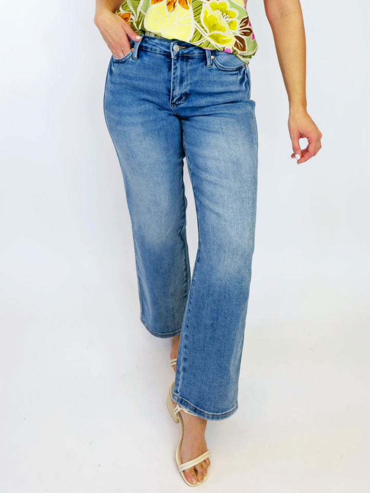 JUDY BLUE MR TUMMY CONTROL STRAIGHT JEANS - VINTAGE MED - 31" INSEAM