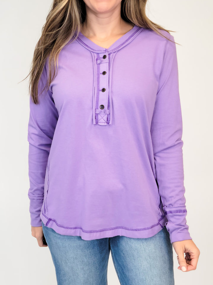 RELAXED LONG SLEEVE HENLEY TOP - LAVENDER