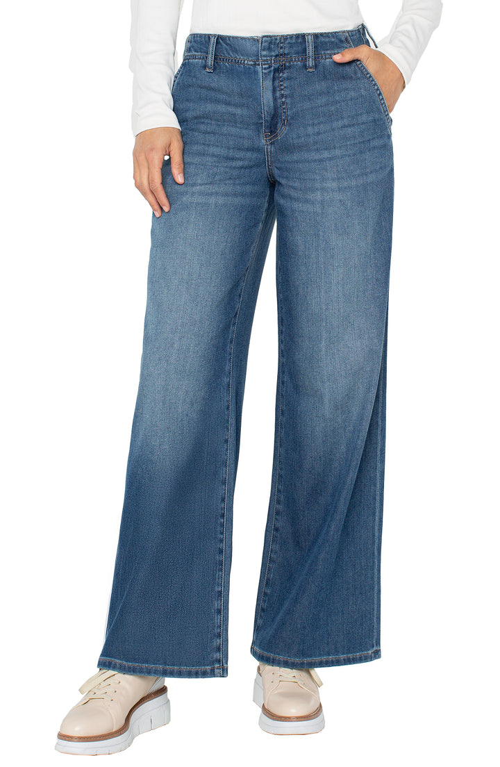 WEEKENDER RELAXED LOOSE FIT JEANS - 30" INSEAM - WALNUT CREEK