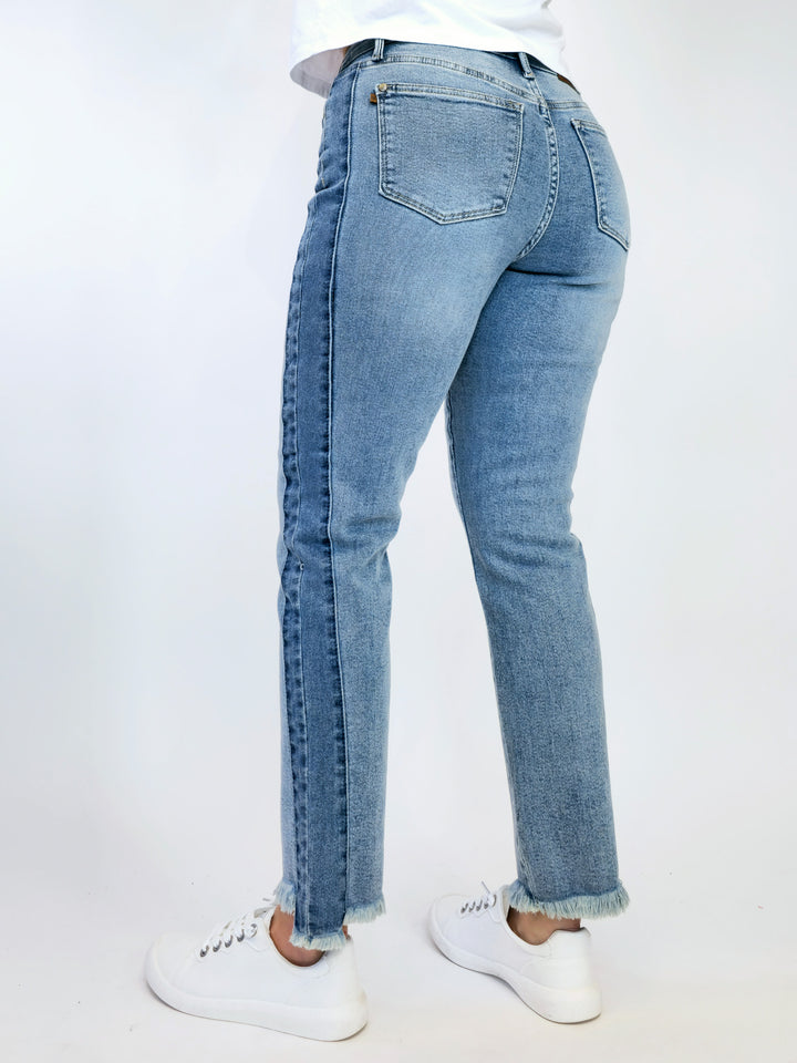 JUDY BLUE HW SIDE PANEL DETAIL & HI/LOW FRAY HEM JEANS - VINTAGE - 28" INSEAM