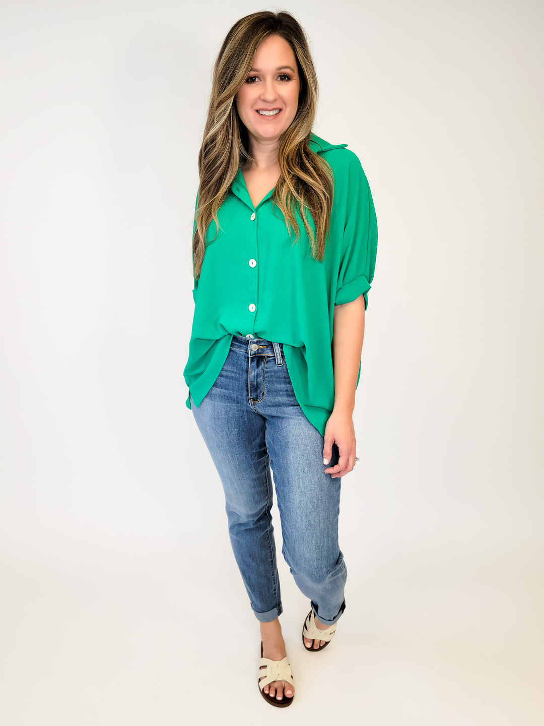 COLLARED BUTTON UP BLOUSE - KELLY GREEN